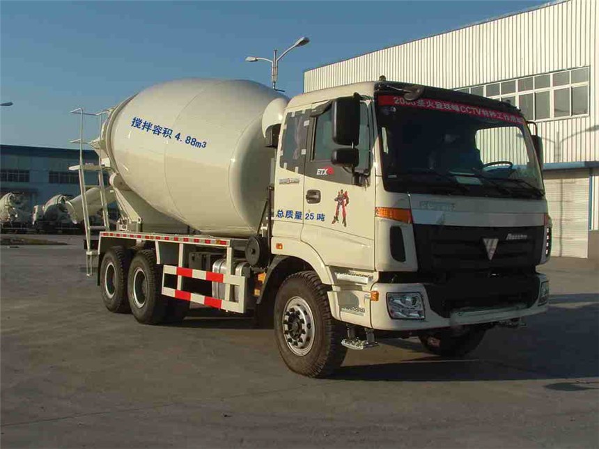 福田單橋攪拌車(chē)展示圖3